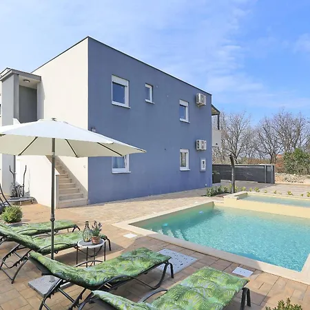 Villa Rocky With Heated Pool & Free Bikes *