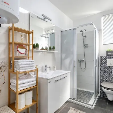 Villa Rocky With Heated Pool & Free Bikes Zaton (Zadar)