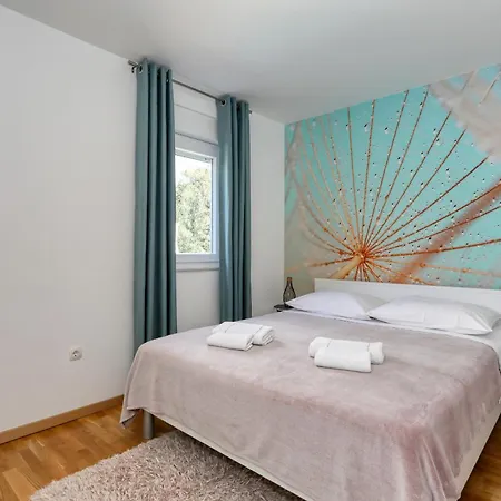 Rocky With Heated Pool & Free Bikes Zaton (Zadar)