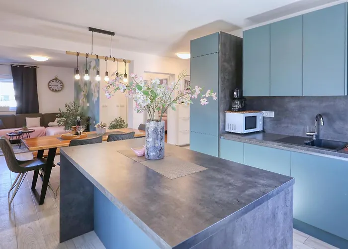 Rocky With Heated Pool & Free Bikes 别墅