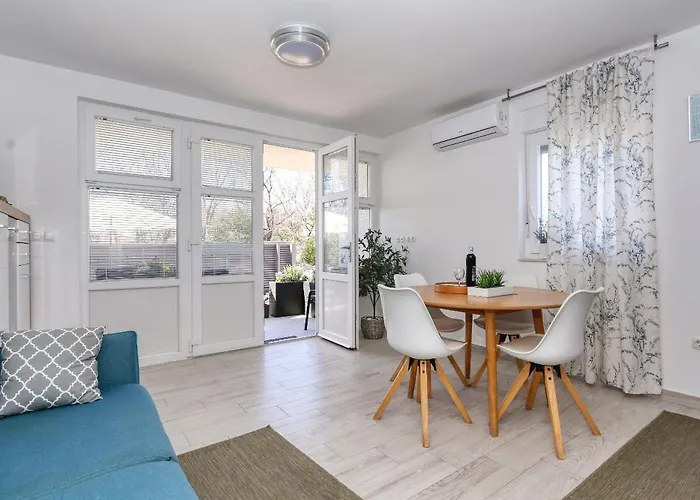 Rocky With Heated Pool & Free Bikes *