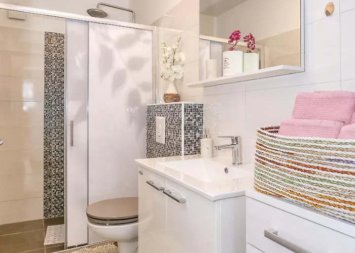 别墅 Rocky With Heated Pool & Free Bikes 扎顿