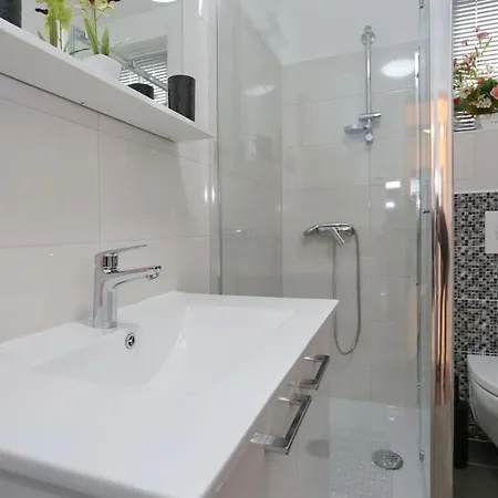 Rocky With Heated Pool & Free Bikes * Zaton (Zadar)