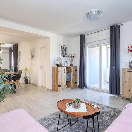 Villa Rocky With Heated Pool & Free Bikes Zaton (Zadar)