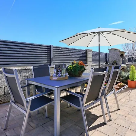 Villa Rocky With Heated Pool & Free Bikes