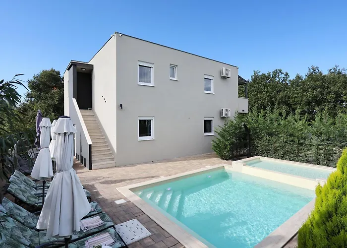 Rocky With Heated Pool & Free Bikes * Затон